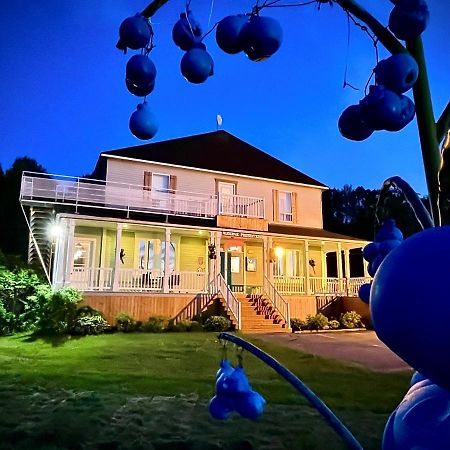 Auberge Presbytere Mont Lac-Vert Hébertville Buitenkant foto