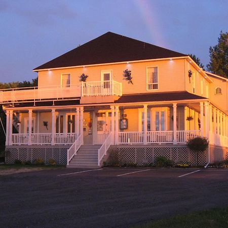 Auberge Presbytere Mont Lac-Vert Hébertville Buitenkant foto