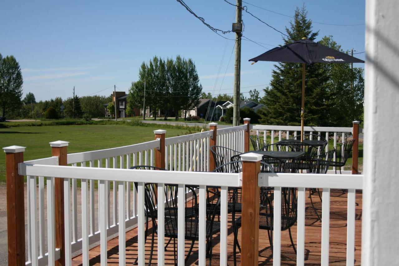 Auberge Presbytere Mont Lac-Vert Hébertville Buitenkant foto