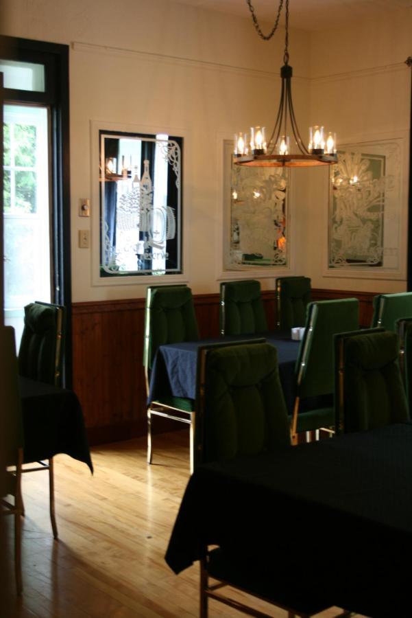 Auberge Presbytere Mont Lac-Vert Hébertville Buitenkant foto