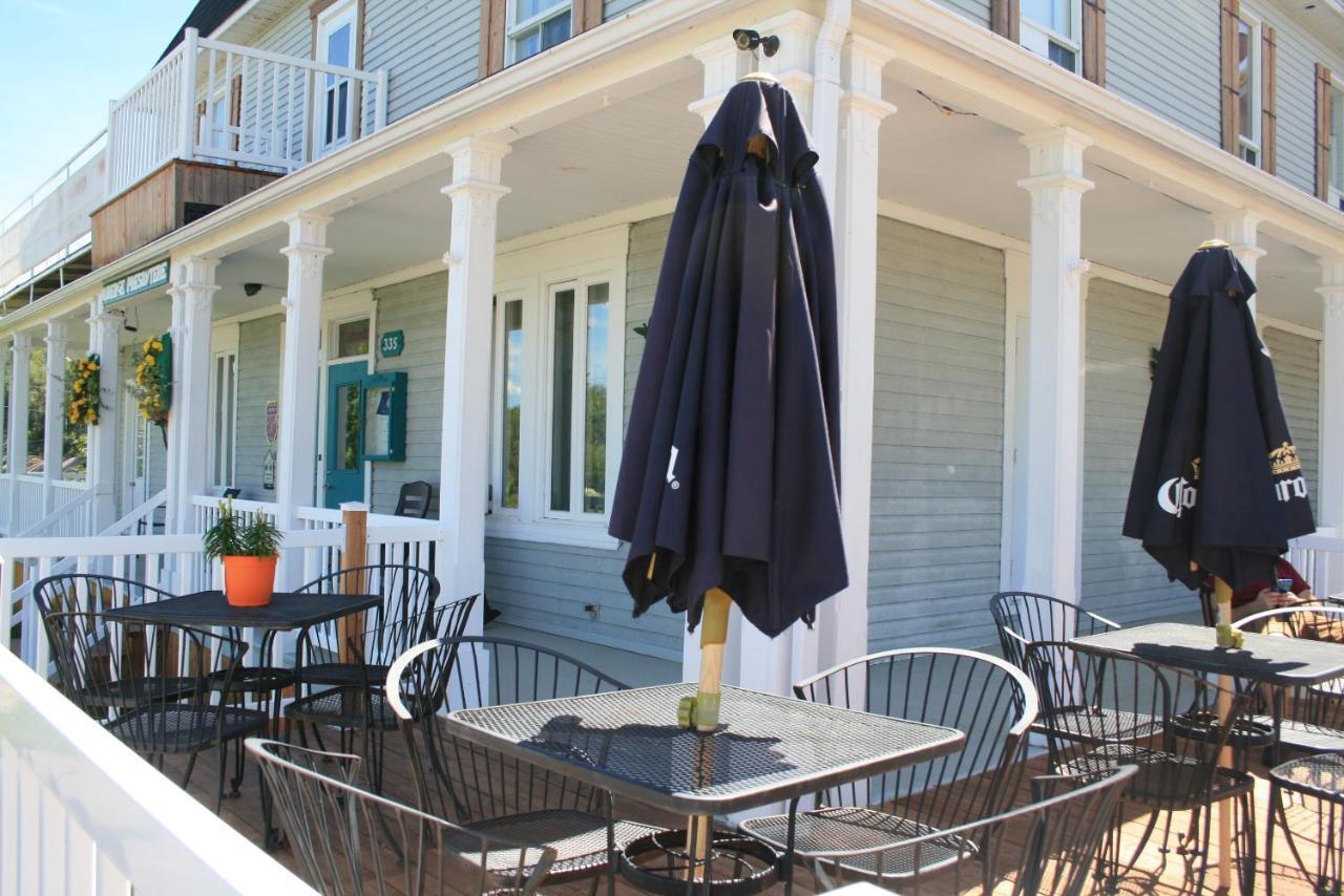 Auberge Presbytere Mont Lac-Vert Hébertville Buitenkant foto