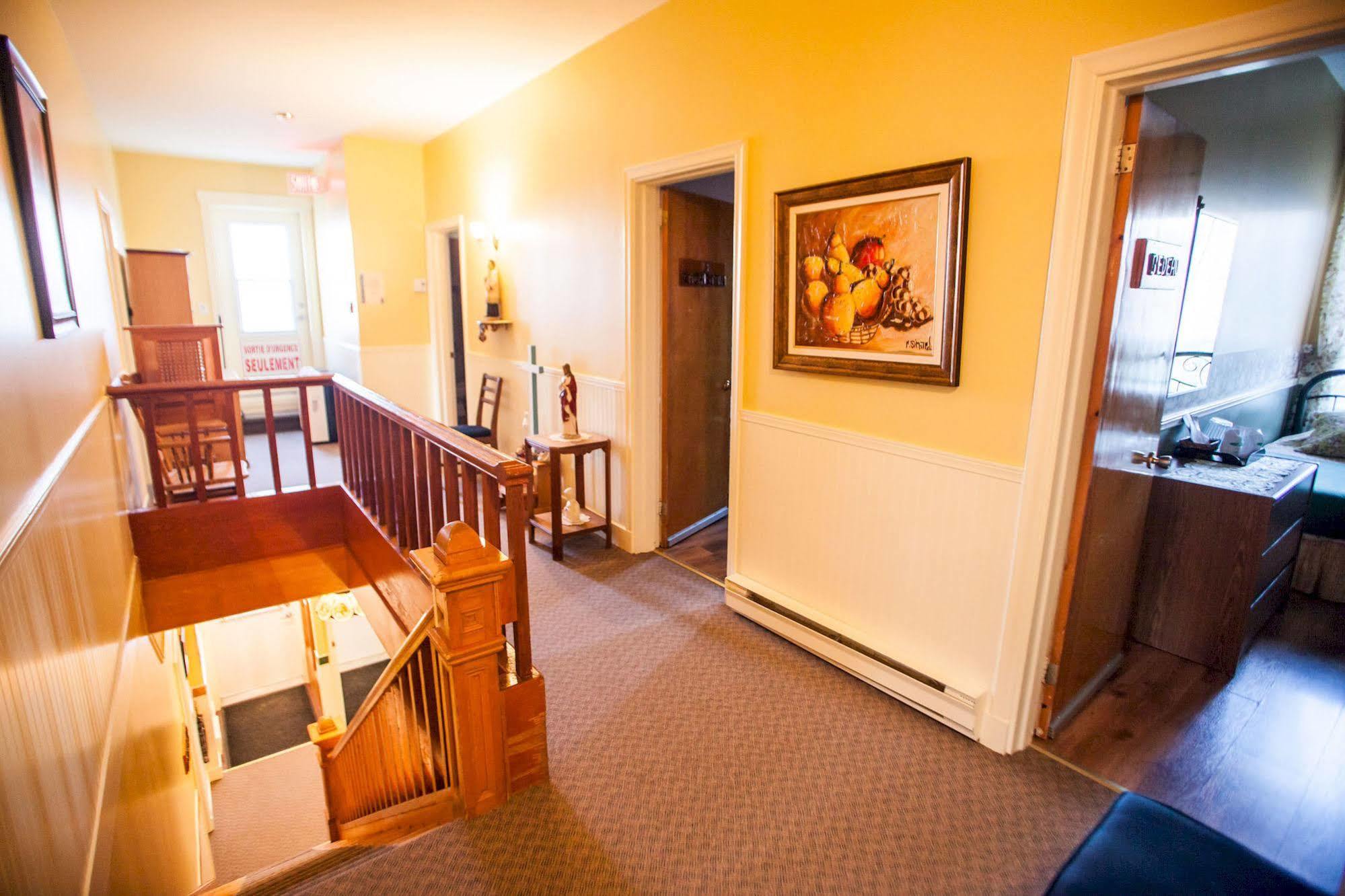 Auberge Presbytere Mont Lac-Vert Hébertville Buitenkant foto